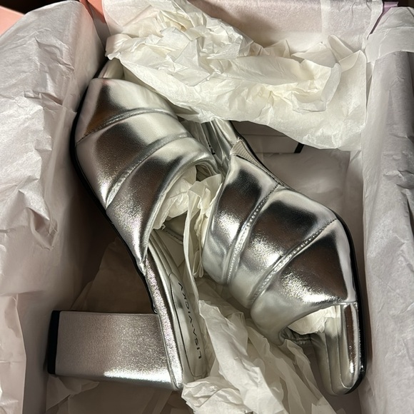 Lisa Vicky Very Metallic Silver Sandal Quilted Puffer Heel - Picture 2 of 3